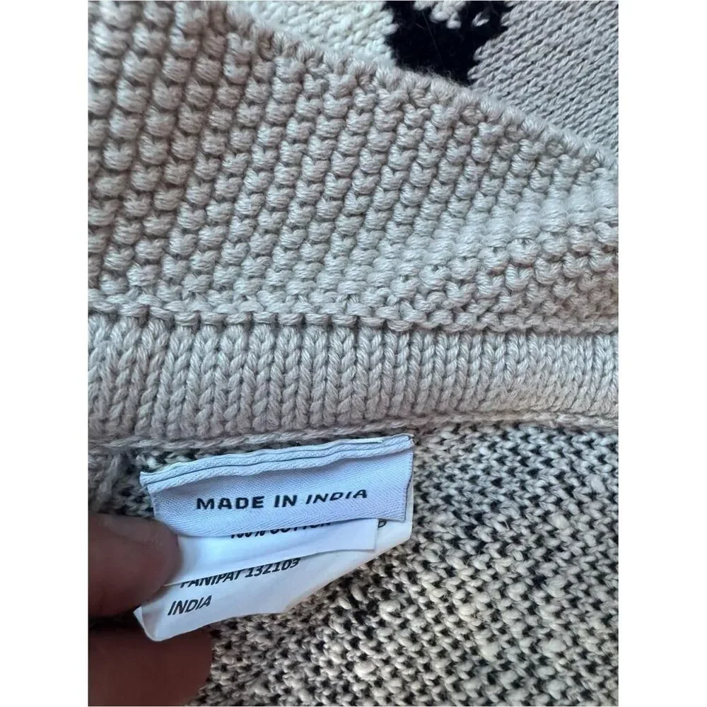 Unbranded White and Grey Soft-furnishings-textiles